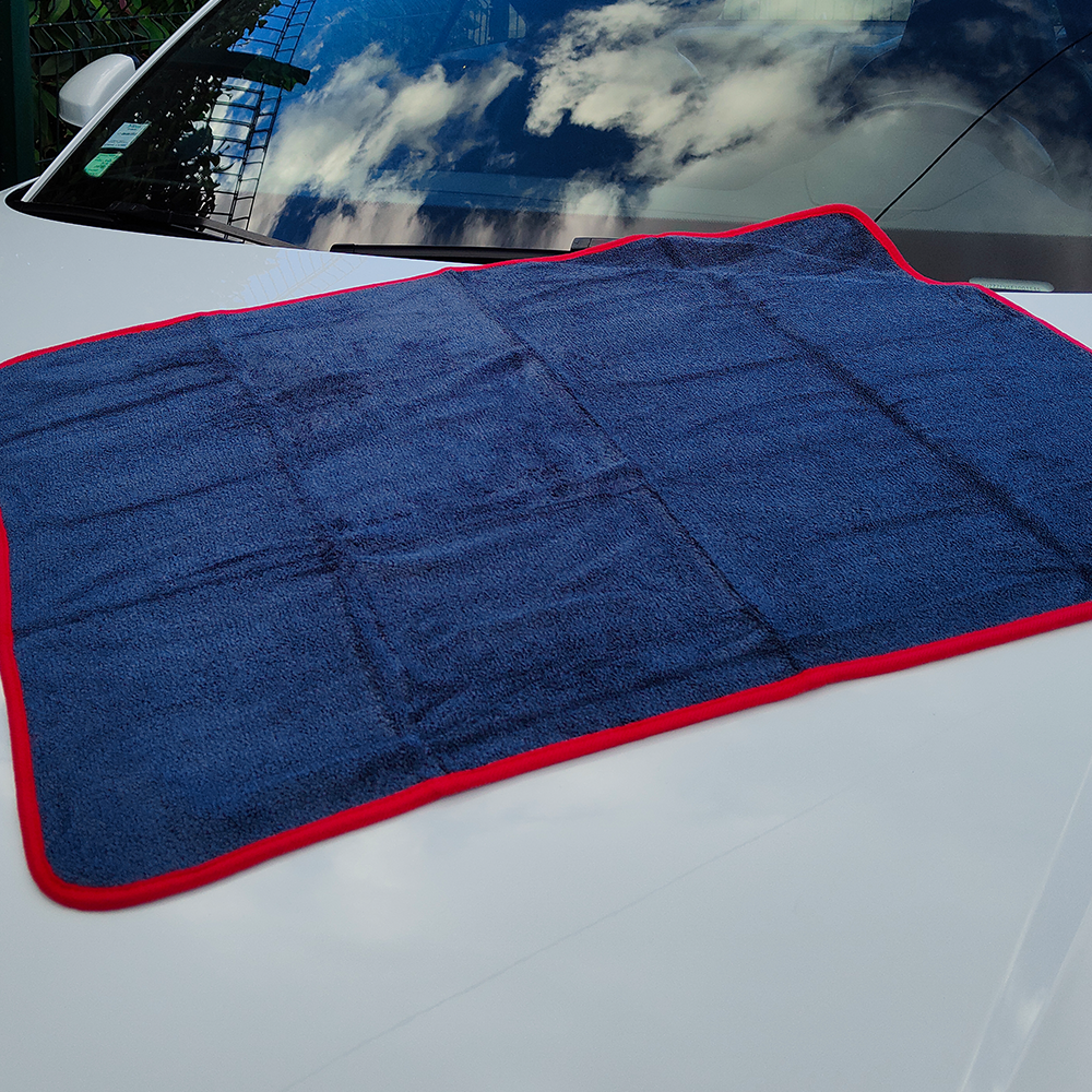 Serviette de séchage auto 700gsm 70x90cm - Je Suis Detailer – Akrro