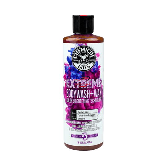 Le shampooing de finition Extreme body wash&was de chez chemical-guys est un shampooing qui apporte un réel effet ciré à votre carrosserie et fera ressortir la couleurs de votre véhicule . C'est un shampooing deux en un qui apportera une mousse épaisse lors de l'application avec un gant de lavage .