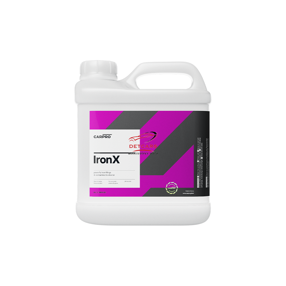 Iron X CarPro est un décontaminant ferreux au pH neutre (sans acide) qui décontamine la carrosserie ainsi que les jantes. Les plaquettes de freins et autres contaminations de la route développent des particules ferreuses qui s'accroche à votre carrosserie et qui polluent la surface. Les clays (gommes) enlèvent ces particules mais ne neutralisent pas leurs effets. La corrosion peut être déjà installée dans la surface.