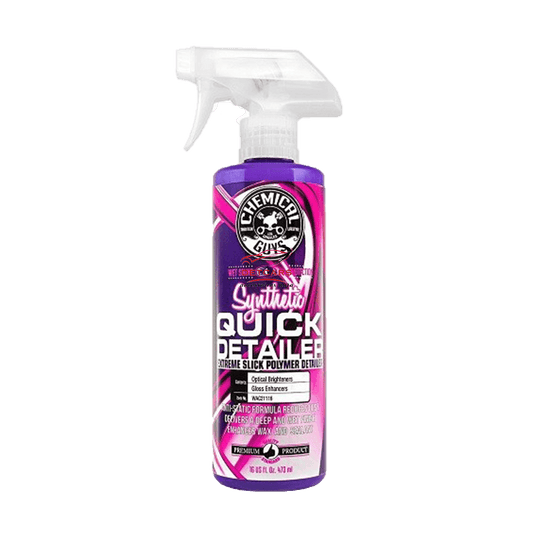 Le Quick-detailer extreme synthetic de chez chemical-guys est un produit de finition à appliquer après le lavage de votre carrosserie . Il apportera une brillance humide à votre carrosserie et permettra d'entretenir vos cires ou céramiques . Permet également de retarder le dépot de poussière et de saleté .