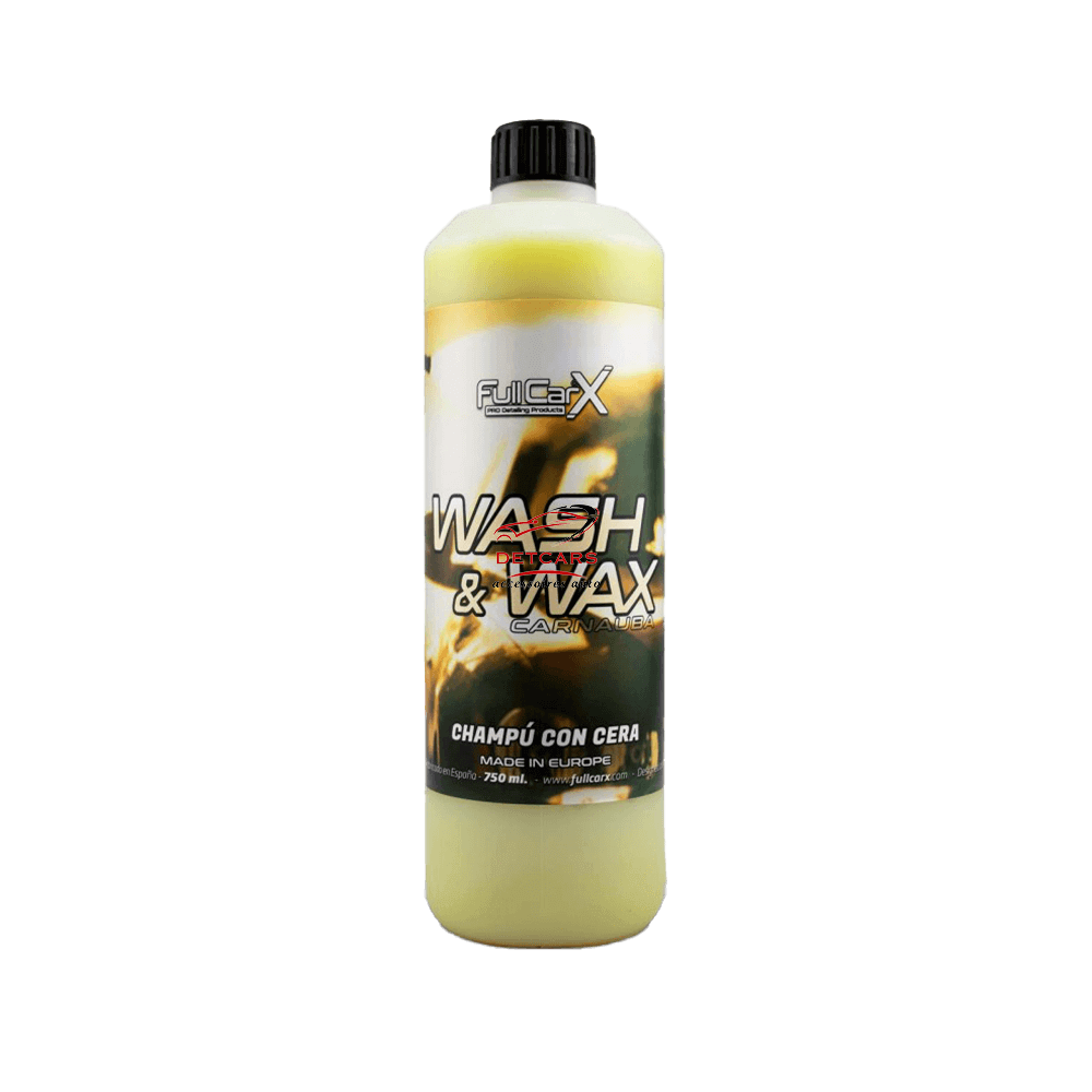 Shampooing Wash and Wax FullCarX ajouté avec des cires techniques. Dissout facilement la boue et la saleté collées sur le corps. Super concentré. Sa haute teneur en cires hydrophobes génère une couche protectrice sur la laque d'origine avec un effet hydrophobe surprenant qui repousse l'eau.
