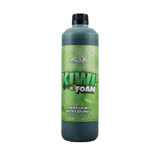 Le shampooing de prélavage KIWI FOAM se caractérise par sa haute concentration, son excellent parfum tropical , sa couleur verdâtre puissante et sa très grande capacité à encapsuler la saleté de manière très simple.