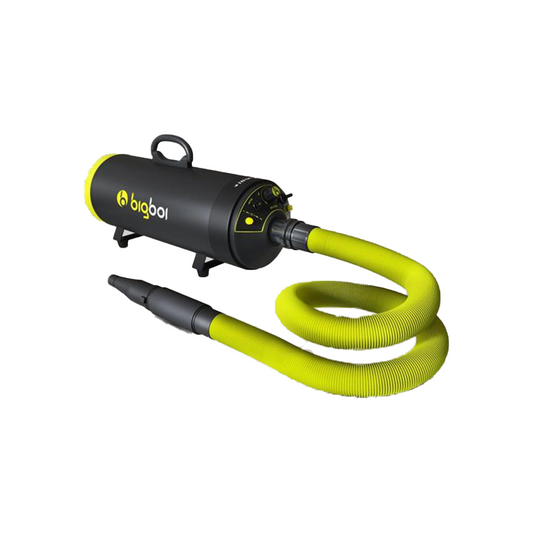 Sécheur sans contact Bigboi BlowR MINI+ 2 moteurs pour les professionnels du Detailing et plus largement pour tous les passionnés automobile. Le Bigboi BlowR MINI+ est positionné dans la gamme entre le Bigboi Mini et le Bigboi Pro . Le BigBoi Mini+ est l