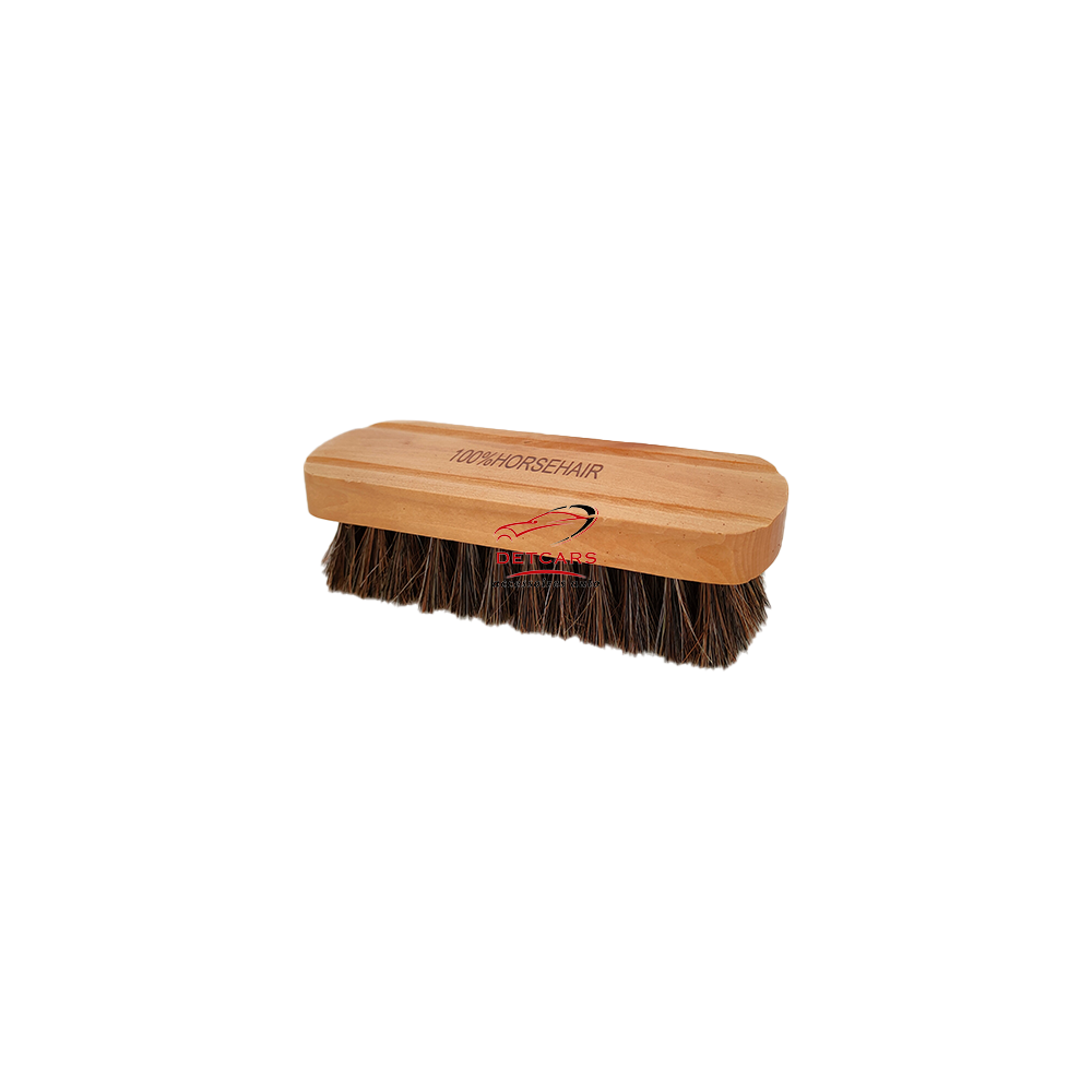 Brosse cuir et alcantara