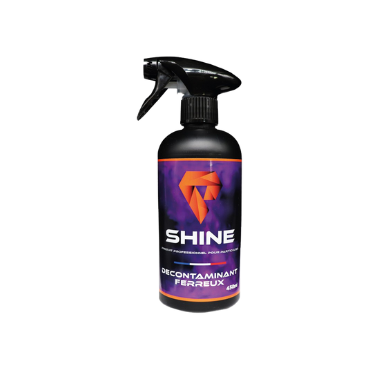 Décontaminant ferreux de chez Shine PH NEUTRE sans acide . Idéeal pour décontaminer vos jantes et votre carrosserie . Retire efficacement toutes les poussières de freins, la graisse, les particules ferreuses ainsi que les saletés persistantes. Sa formule travaillée facilite la pose et optimise son action de décontamination.