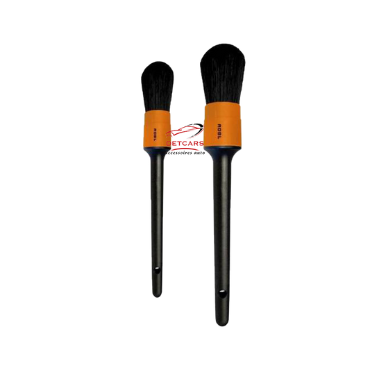 ADBL Round Detailing Brush est un pinceau de nettoyage polyvalent.