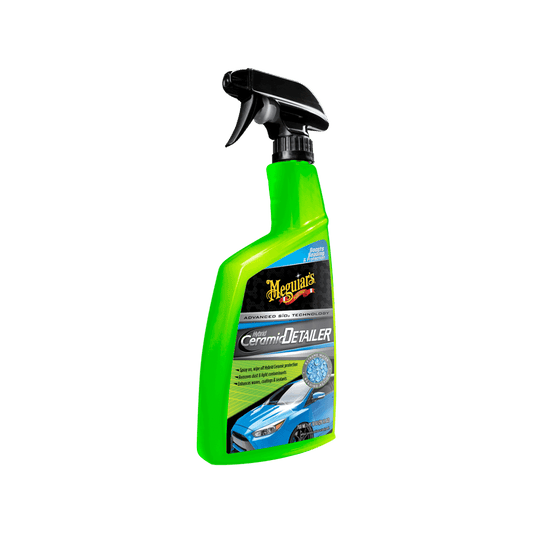 Spray de finition hybride céramique de chez Meguiar's . Entre un lavage et l’application d’une cire, ce spray de finition est idéal pour un entretien rapide tout en apportant une légère couche de protection hybride céramique.