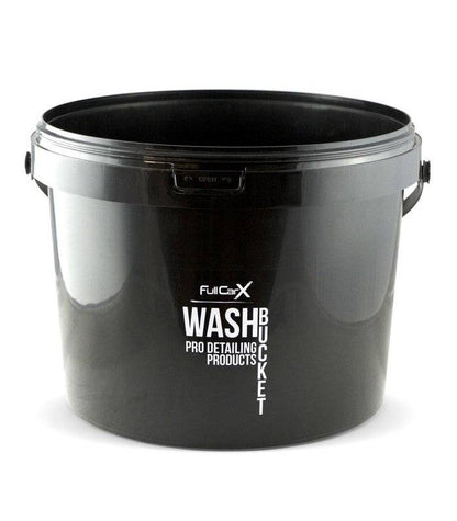 Nouveau Seau de Detailing FullCarX d'une capacité de 12 litres ! L'accessoire essentiel pour obtenir un lavage professionnel et maintenir votre véhicule comme neuf.

Conçu spécialement pour les amateurs de Detailing et le lavage traditionnel à deux seaux. Il comprend une grille pour retenir toute l'accumulation de saleté, de poussière et d'agents contaminants au fond, évitant ainsi qu'ils ne rentrent en contact à nouveau avec la manopole de lavage et finalement avec la carrosserie.