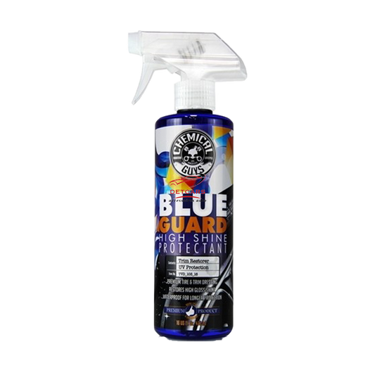 Le nettoyant plastiques Blue Guard de chez Chemical-guys permet de rénover et protéger vos plastiques intérieur en retrouvant la brillance d'origine . Une finition non grasse au toucher et une surface hydrater garanti !