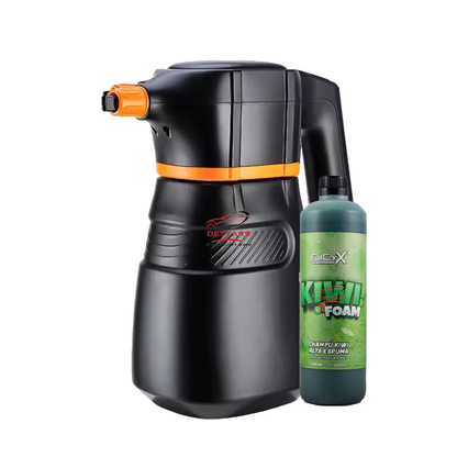 Pulvérisateur Mousse Électrique DETCARS avec Kiwifoam FullCarX pour un lavage auto sans fil et efficace.