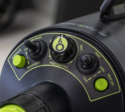 Sécheur sans contact Bigboi BlowR MINI+ 2 moteurs pour les professionnels du Detailing et plus largement pour tous les passionnés automobile.  Le Bigboi BlowR MINI+ est positionné dans la gamme entre le Bigboi Mini et le Bigboi Pro . Le BigBoi Mini+ est l