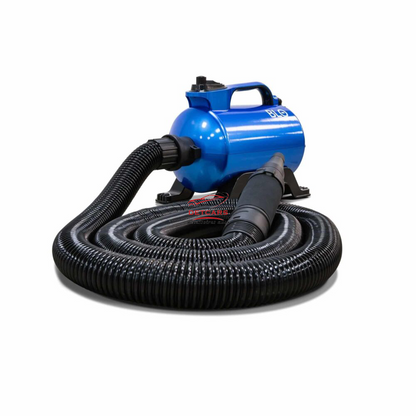 Le sécheur BLO AIR RS permet de sécher rapidement la carrosserie sans trace, et surtout les parties inaccessibles comme les calandres, les grilles de pare choc, les lécheurs de vitres…  Fourni avec un flexible mesurant pas moins de 5m ce qui vous donne as