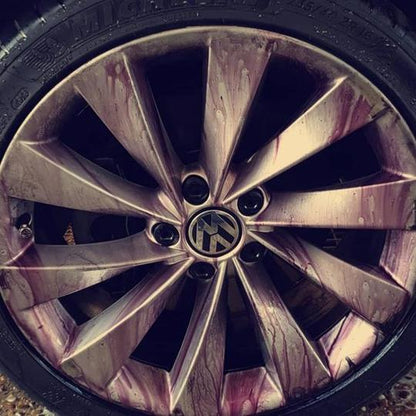 Décontaminant ferreux et nettoyant jantes , Utilisable sur tous les types de jantes et de supports . Contient des agents brillants .  Alchimy7 Iron 7 HD est un décontaminant ferreux et un nettoyant jantes efficace laissant une finition brillante. Il disso