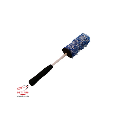 Brosse pour jantes en micro fibres résistantes aux produits jantes , idéales pour éviter les micro-rayures . Taille 44cm 