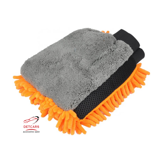 Gant de lavage chenille pour voiture double face . Extrêmement absorbant idéal pour avoir de la belle mousse lors du lavage de votre véhicule.