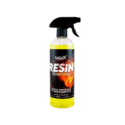 Le resin renover FullCarX est un produit spécialement formulé pour éliminer les résines d'arbres et les résidus de colle qui provoquent l'élimination des adhésifs ou similaires.  Dissout sans effort la résine résiduelle, même la résine cristallisée. Il es