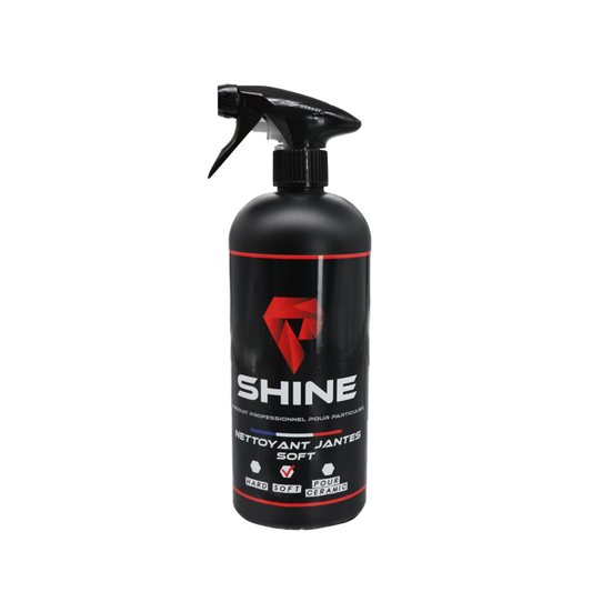 Nettoyant jantes soft de chez Shine idéal pour une utilisation régulière . Il s'agit d'un produit très efficace sur les particules d'alumines et les résidus de poussières de freins.